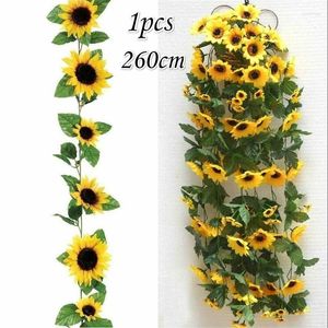 Fiori decorativi Girasole giallo artificiale Ghirlanda secca Fiore Vite Matrimonio Arco floreale Decor Accessori per la decorazione della casa in seta 260 cm