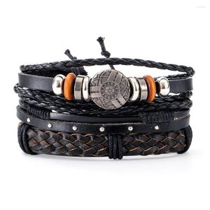 Charm Bracelets Vintage Alloy Leather Bracelet For Men Shield Multilayer Punk Style Cowhide Trend Street Shoot