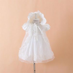 Baby flickor dopande klänning klänningar hatt sjal vestidos spädbarn prinsessa bröllop fest spetsklänning för nyfödd dop 3pcs297r