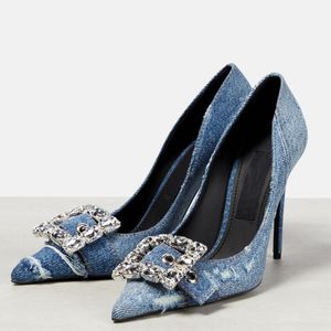 Джинсовые туфли дизайнерские женские роскошные насосы заостренные заостренные украшения страза