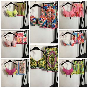 Kvinnors designer Tracksuits Fashion Sexiga uppsättningar Summer Two Piece Dress kjolar Set Woman Maxi Print Floral Ruffle kjol med beskurna toppar Womens Clothes