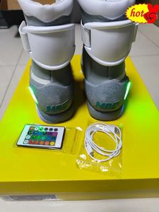 2023 Hot Back to the Future Automatyczne sznurki Air Mag Sneakers Marty McFly LED Buty z powrotem do przyszłego blasku w ciemnoszarych trampkach