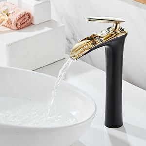 Rubinetti per lavabo Rubinetto per bagno a cascata Rubinetto monocomando per lavabo Rubinetto per vasca da bagno Rubinetto in oro nero Lavello in ottone Gru per acqua Argento