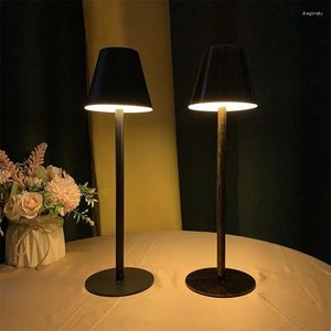 Candeeiros de mesa Retro Touch Candeeiro de mesa LED ambiente europeu USB proteção ocular luz de leitura 3 níveis escurecimento noite para decoração de bar