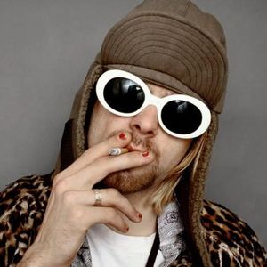 Kurt cobain retro ovala solglasögon man vintage modemärke solglasögon klassiska vita svarta lenter de sol mujer