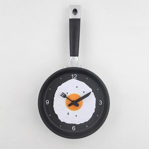 Orologi da parete Abs Clock Ristorante creativo Soggiorno Famiglia Cucina semplice Frittata Pan Orologio muto Ora 230721