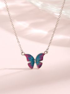 2023 Retro europeo e americano S925 Sterling Silver New Pink Blue Butterfly Collana Temperamento Collana di alta qualità Ragazza