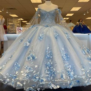 Strap Light Mavi Quinceanera Elbiseler 2022 Tatlı 15 Parti Moda 3d Çiçek Dantel Aplike Lüks Prenses Doğum Günü önlükleri Quince274G