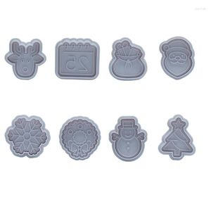 Baking Moulds 4Pcs/Set Christmas Series Plastic Biscuit Mold DIY Kitchen Cake Decorating Tools Cookie Cutter Stamp Fondant Embosser Die