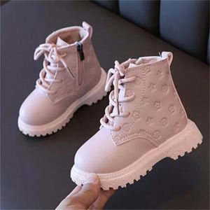 Fashion Luxury Designer Martin Boots Side Zipper Toddler Boys Girl Stivali da neve Autunno Inverno Scarpe per bambini Stampa Sneakers