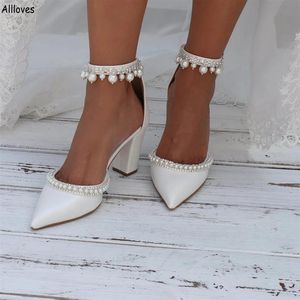 Pérolas Brilhantes Cristais Brancos Sapatos de Noiva para Casamento Bico Pontudo Elegante Sapato Feminino de Cetim Frisado Salto Alto Chunky Sapatos de Noiva CL033227K