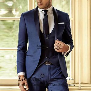 Abiti da uomo Smoking da sposo blu navy per matrimonio Abito da uomo slim fit 3 pezzi Giacca Gilet Pantaloni Set Ultimo cappotto Design Moda maschile Costume Homme