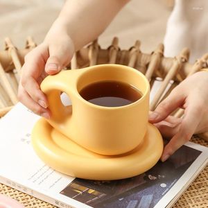 Kahve Potları Seramik Kupa Soser Bardakları ve Saucers Ev Ofis Çay Bardağı Kore Plakası
