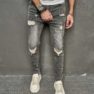 Herren Jeans Herrenrauch grau Stretch Dünne Jeans Mode Ripped Loch Vintage R -Kanten Hip Hop Denimhose Jugendstreetwear Hosen L230724