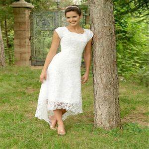 Affascinanti abiti da sposa in pizzo alto basso manica corta collo quadrato abiti da sposa semplici abiti da sposa da giardino country su misura250e