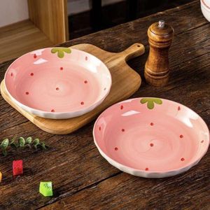 Piatti Piatto in ceramica di alta bellezza Ins Wind Polvere per la casa Disco carino Piatto fondo Ciotola per la colazione Wave Dot Fragola