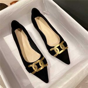 Dress Shoes gold chains suede leather pumps shoes woman metal buckle low heel tacones de mujer socofy profession shoes for women big size 41 L230724