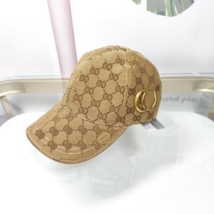 Famose donne di moda firmate cappelli estivi berretto da ricamo di lusso regolabile colore bianco donna cappello da camionista sportivo da spiaggia