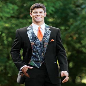 2015 Novo Camuflagem Tuxedos Exclusivo Um Botão Camo Mens Casamento Ternos De Lapela Entalhado Noivo Usar Ternos De Formatura Para Homens Jaqueta Calças V241f