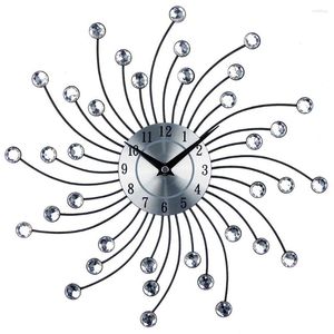 Relógios de parede Chegada Relógio de luxo Arte em metal decorativo Diamante Relógio grande Conta de tira Varinha Design moderno Decoração da casa