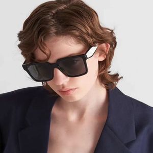 Kvinnors modebrevtryck designer solglasögon för män utomhus semester resor datering solskydd full ram polariserade ljus solglasögon