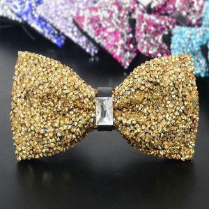 Yay Ties 2023 Erkekler Bling Rhinestone Kristal Cam Cravat Damat Düğün Partisi Elastik Band Kelebek Şık Ziyafet Bowtie Aksesuar