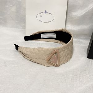 Оптовая 19 Styles Hot Brand Letters Designer Heardsds Hairband Знаменитая женская женская эластичность эластично