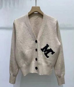 Kvinnors tröjor V-ringning Lyxdesignertröja Bokstäver Pullover Hoodie Långärmning Knitkläder Vinterkläder