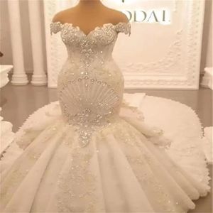 Gorgeous Beading Mermaid Wedding Dresses Bridal Gowns 2022 Lace Appliqued Off The Shoulder Tiered Sweep Train Arabic robe de marie186r