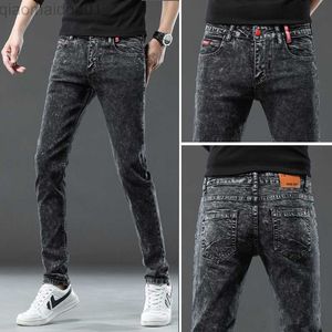 Jeans da uomo Jeans grigi di alta qualità per uomo Moda retrò lavato fiocco di neve Slim Skinny Simple Male Pencil Denim Pants Streetwear L230724