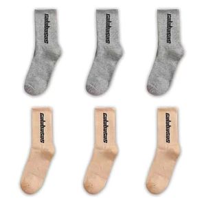 Mode Men Socks Designer Socks Mens Socks For Men Letter In Tube Socks Sport Socks Mixed Color Classic Black and Yellow Grey Polychrome Sweat Absorbing Breating