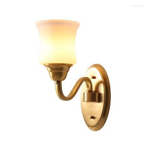 Lampade da parete Lampada in rame stile americano Paralume in vetro E14 5W Bianco caldo Camera da letto tradizionale Corridoio Soggiorno Sala da tè Decora luce