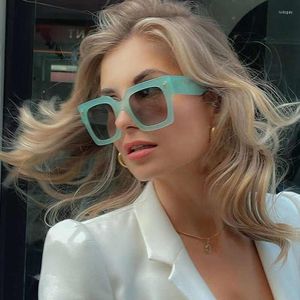 Sunglasses 2023 Classic Designer Big Frame Square Women Men Fashion Vintage Travel Sun Glasses Shades UV400
