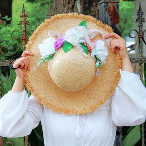 Szerokie brzegowe czapki 2023 Spring Summer Children Duże Eave Flower and Grass Hat Sweet Lace Raffi Straw Beach Sun Shield