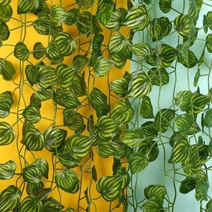 Dekoratif çiçekler yapay bitki asma asma sarmaşık yaprak ip ışıkları sahte yeşillik asma duvar dekor diy yeşil düğün arka plan için