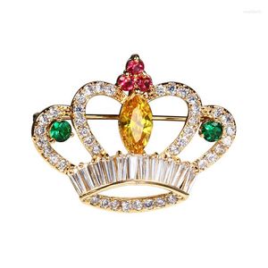 Brosches Ladychic Luxury Multicolor Crystal Crown Pin Gold Color Clothes Sweater Accessories Unisex Jewelry for Women Men LH1008