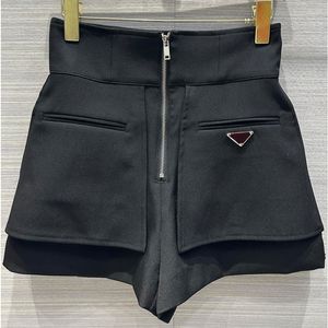Mode hög midja triangel blixtlås design svarta kvinnors shorts