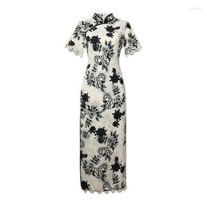 Abbigliamento etnico Donne retrò Stampa Fiore Qipao Sexy Sottile Pizzo Cheongsam Abito da sera tradizionale cinese Vestito da sera orientale Ragazze Qi Pao