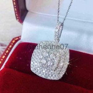 Pendant Necklaces Huitan Hot Full Bling Iced Out Pendant Necklace for Women Shiny Cubic Zirconia Delicate Female Engagement Wedding Trendy Jewelry J230725
