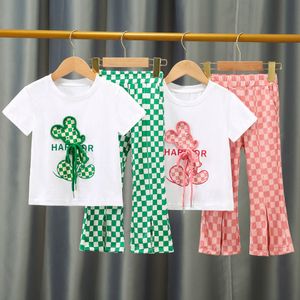 Kleidungssets Mädchenanzug Sommer Modisches Cartoon-Baumwoll-Kurzarm-T-Shirt Eisseide Weitbeinhose Zweiteiliges Set 230725