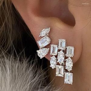 Studörhängen Huitan Fashion för kvinnor Geometriska kubiska zirkoniume Mångsidig design Daglig slitage Chic Ear Piercing Accessory Jewelry