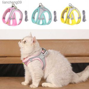 Hund Harness Leash Set för små hundar Justerbar valpkatt Harness Vest French Bulldog Chihuahua Pug Outdoor Walking Lead Leash L230620