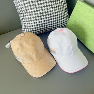 New Letter Caps Simple Designer Hats for Women Man BallCaps Fallow Fornitura di cappelli sportivi casual