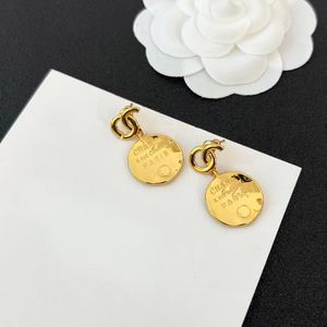 Brincos de designer de luxo com letras C para mulheres ouro 18 K cobre retrô elegante marca OL brinco de joias brincos anéis de presente com caixa de embalagem