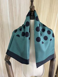 Schals 2023 Ankunft Mode Eleganter grüner Punkt Seidenschal 90 cm Quadratischer Schal Twill Wrap für Frauen Dame Mädchen