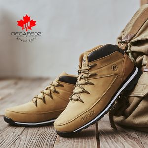 Sapatos sociais DECARSDZ Homens Botas Homem Moda Confortável Ao Ar Livre Outono Inverno Neve Homens Caminhada Casual 230725