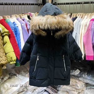 Daunenmantel Mädchen-Stil Daunenjacke 2022 Winter Neue koreanische Kinderkleidung Baby mit Kapuze Pelzkragen mittellanger Jungenmantel HKD230725