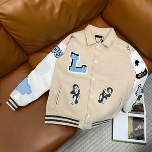 Projektantka kurtki uniwerek dla mężczyzn zszyty listonę retro czaszka baseballowe kołnierz skórzany rękaw streetwear Hip Hop Bomber Bomber Tops Coats Embodery