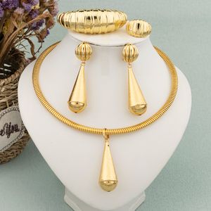 Wedding Jewelry Sets Water Drop Earrings Necklace Jewelry Set Indian Women Dubai Gold Bracelet Ring Wedding Bridal Apparel Accessories 230725