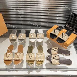 Chinelos de grife revival mules rasos mulher couro slides em relevo preto branco estampado couro verão praia chinelo com caixa